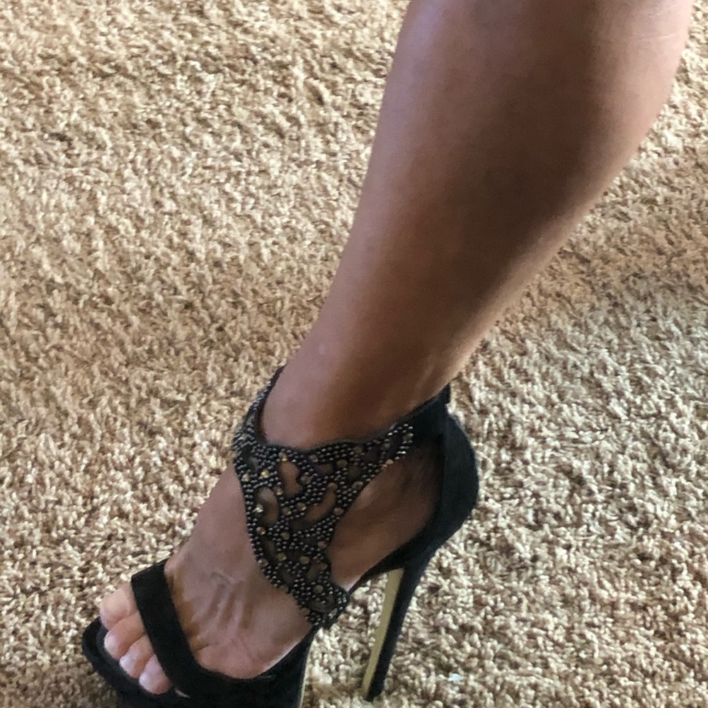 Shoes - Picture 2 of 2